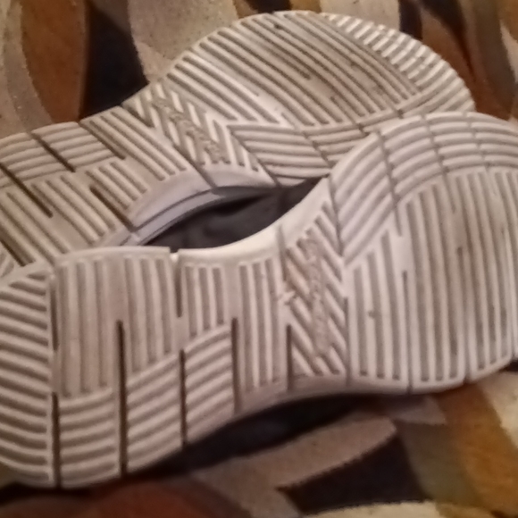 Skechers multicolored shoes size 8 - Picture 5 of 5